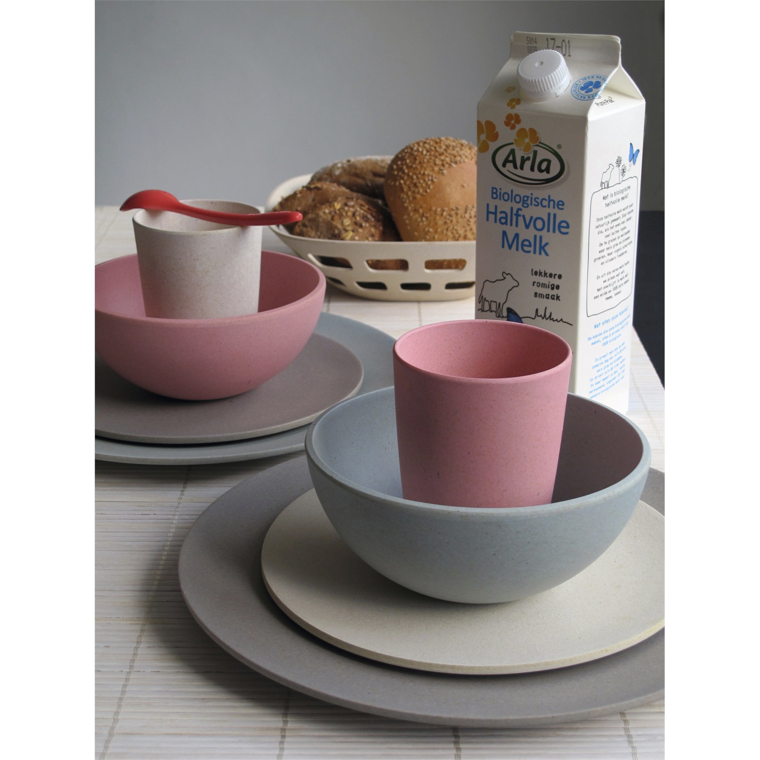 zuperzozial-large-bite-bord-275cm-stone-grey