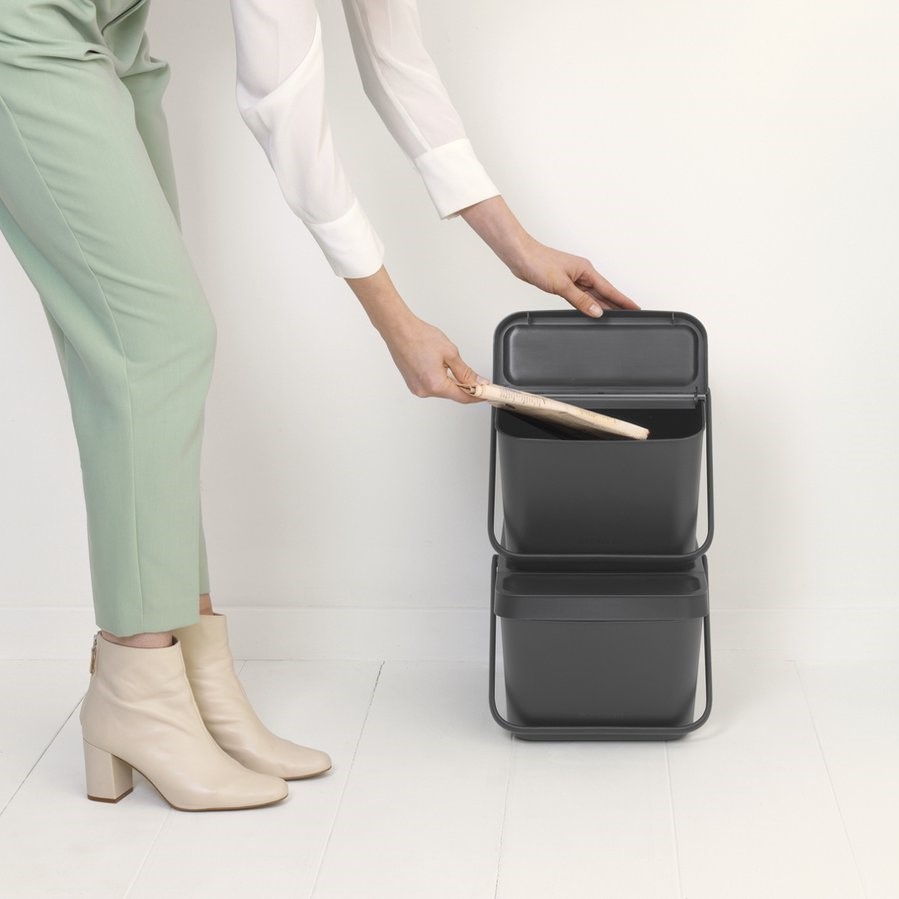 brabantia-sort-go-stapelbare-afvalemmer-20l-dark-grey