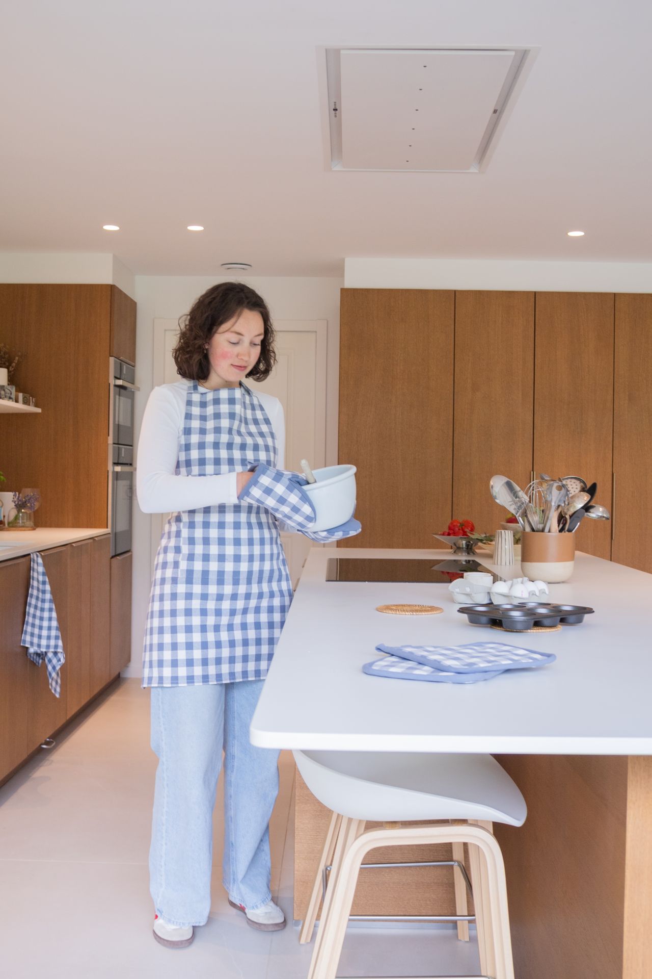 tiseco-schort-gingham-blue3.jpg