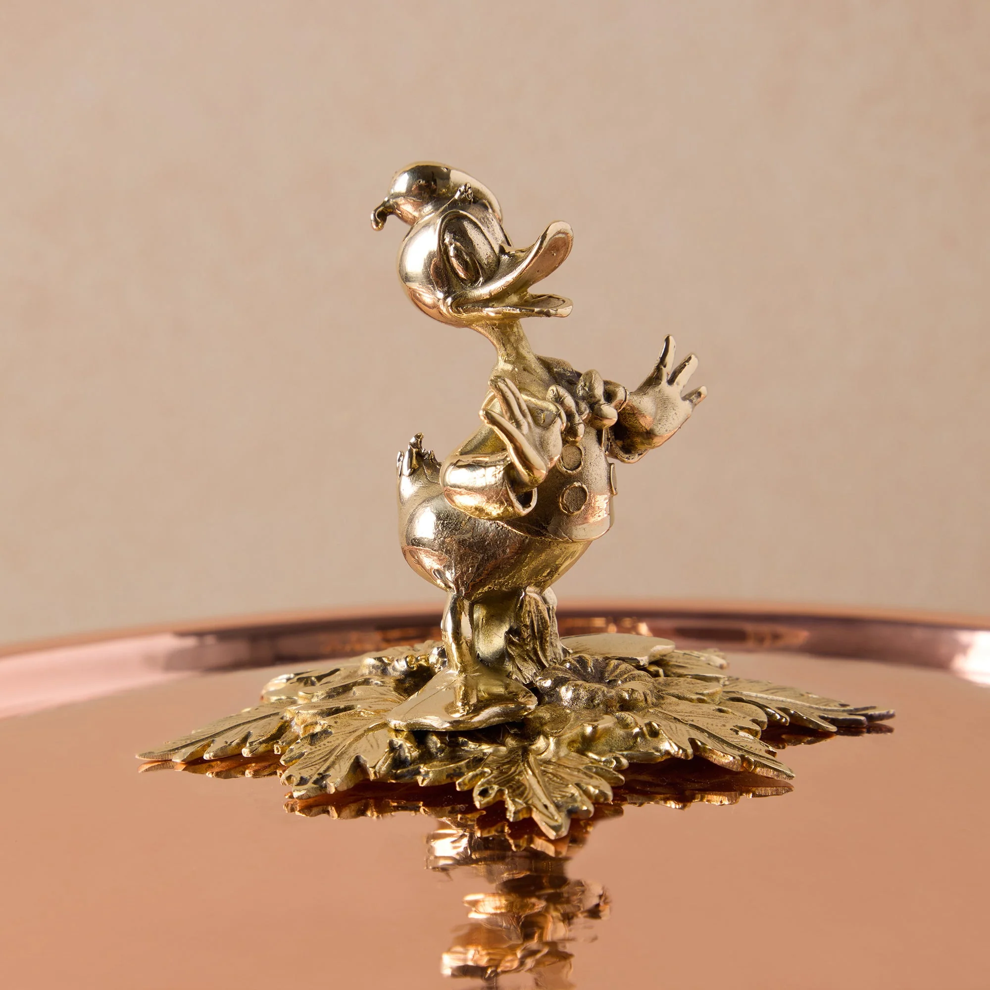 ruffoni-disney-braadpan-met-deksel-donald-duck-28cm-limited-edition_3webp