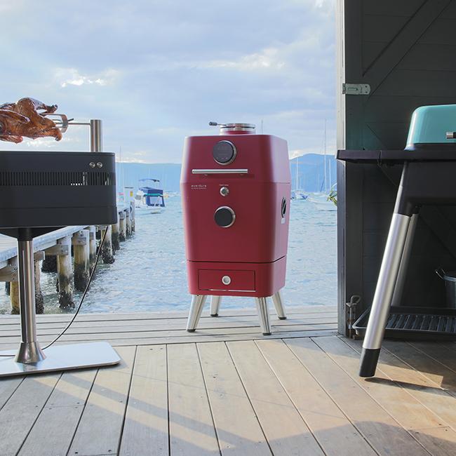 everdure-4k-houtskoolbarbecue-rood