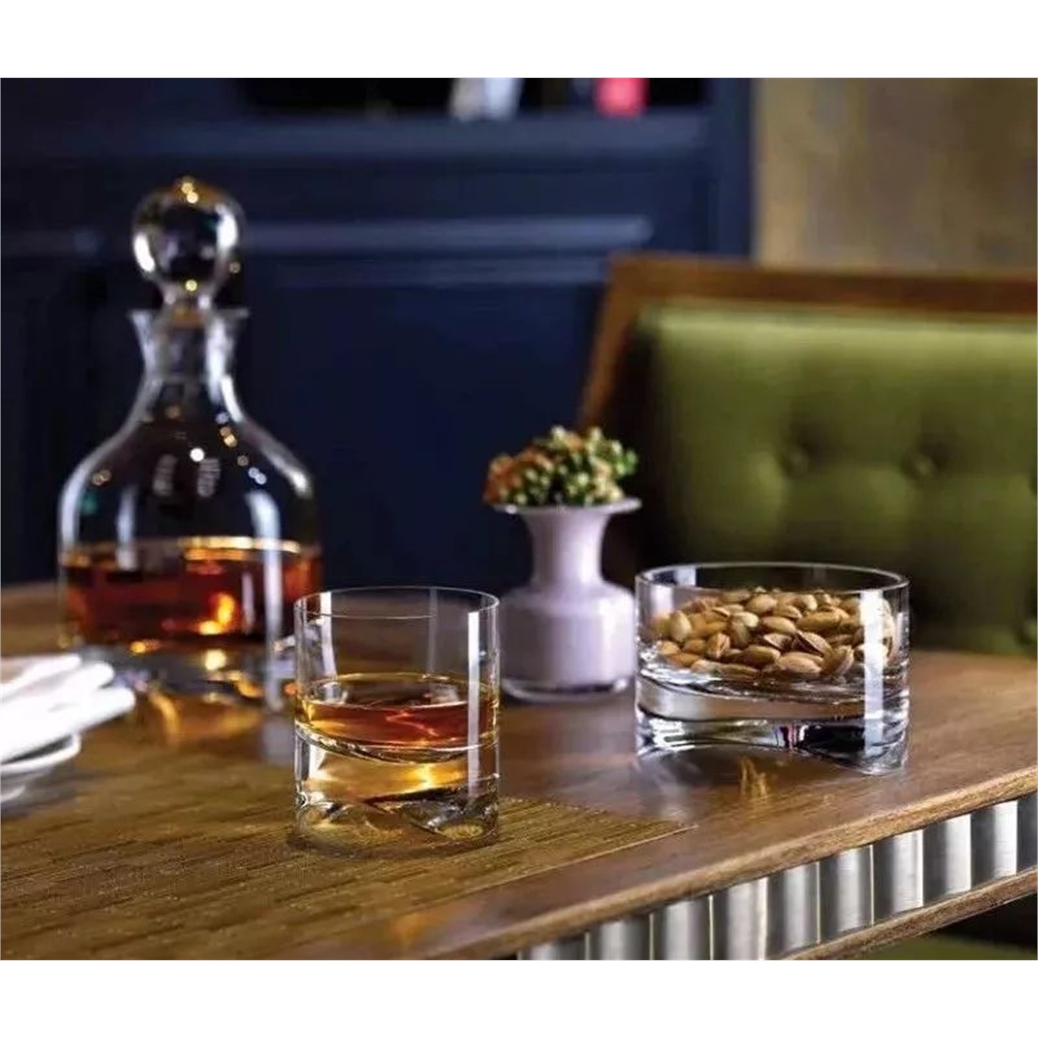 nude-arch-whiskyset-3-delig