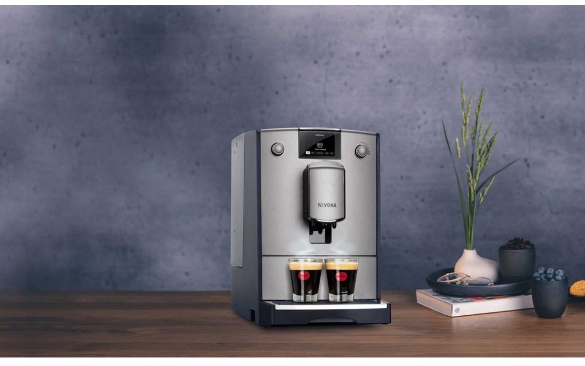 nivona-nicr-695-espressomachine-titanium3.jpg