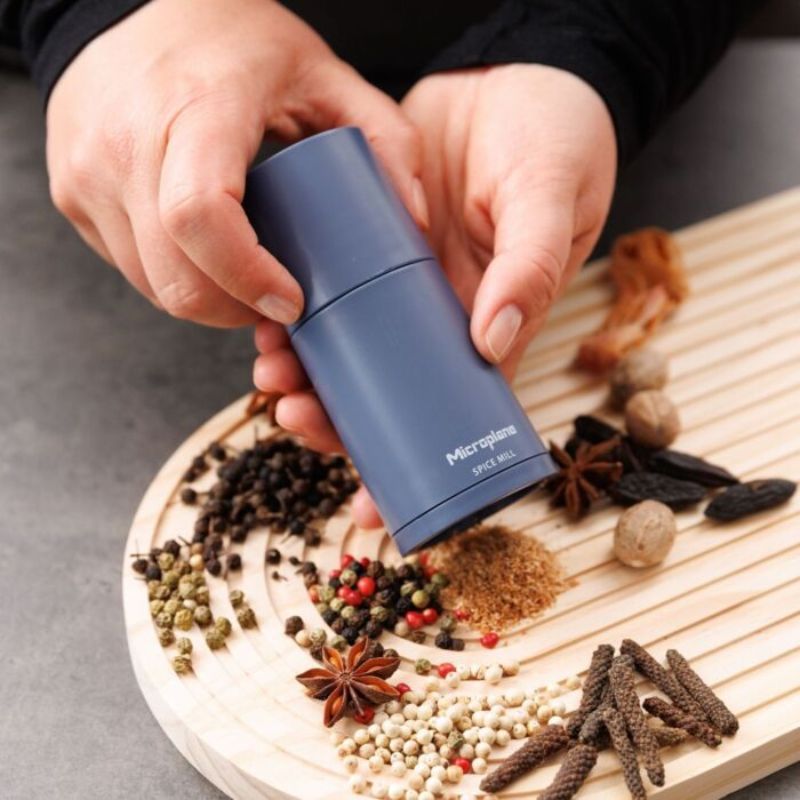 microplane-spice-mill-kruidenmolen-denim-blue2.jpg
