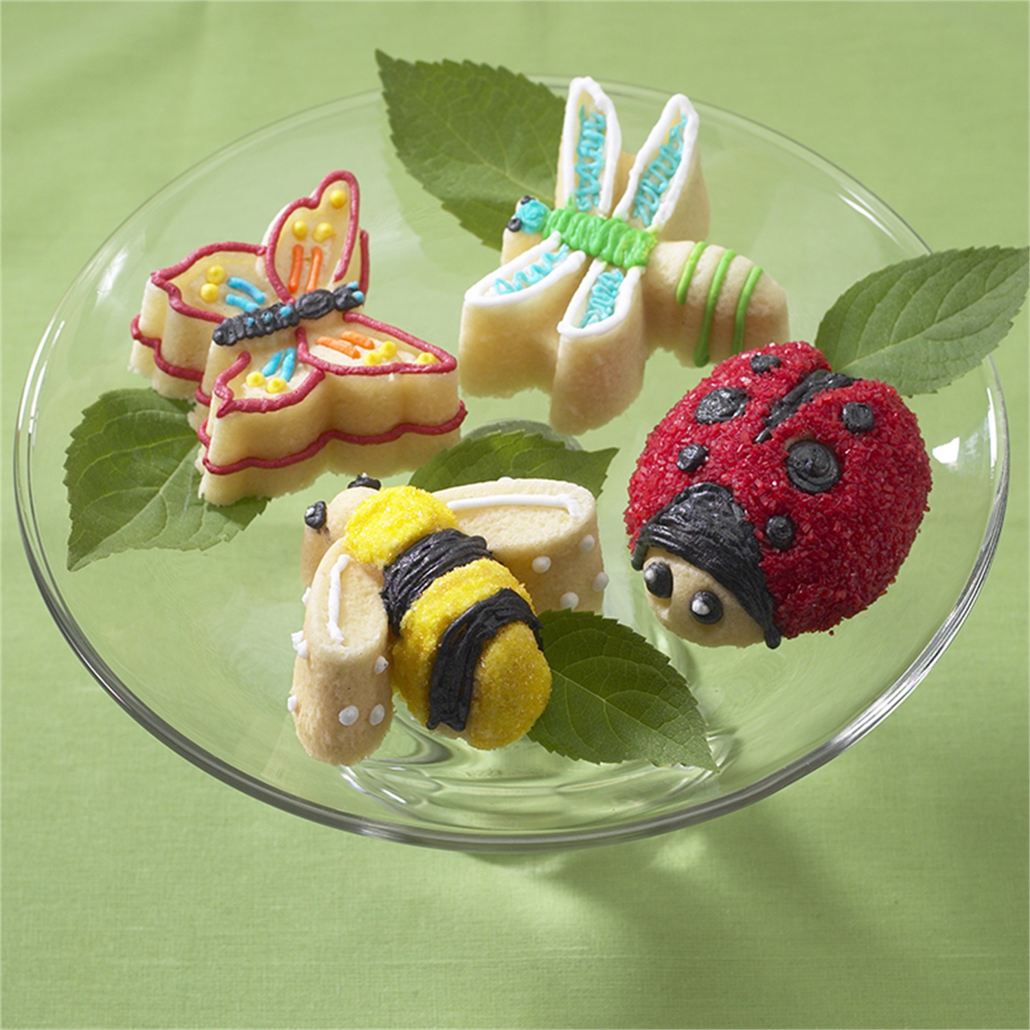 nordic-ware-backyard-bugs-bakvorm-8-vaks-zilver