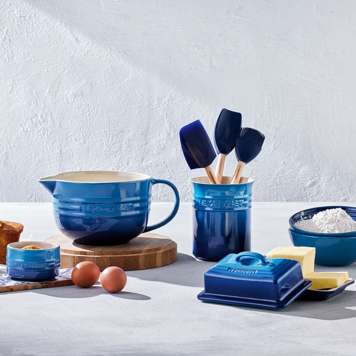 le-creuset-stoneware-mengkom-2l-azure