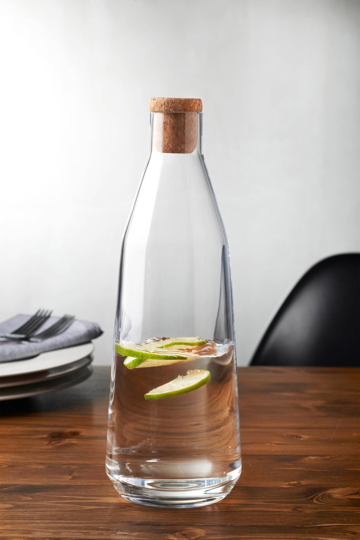 untitled-1_0001_lifestyle_-_rhythm_water_carafe_-_28244_-_1050524_v2_1200x1800