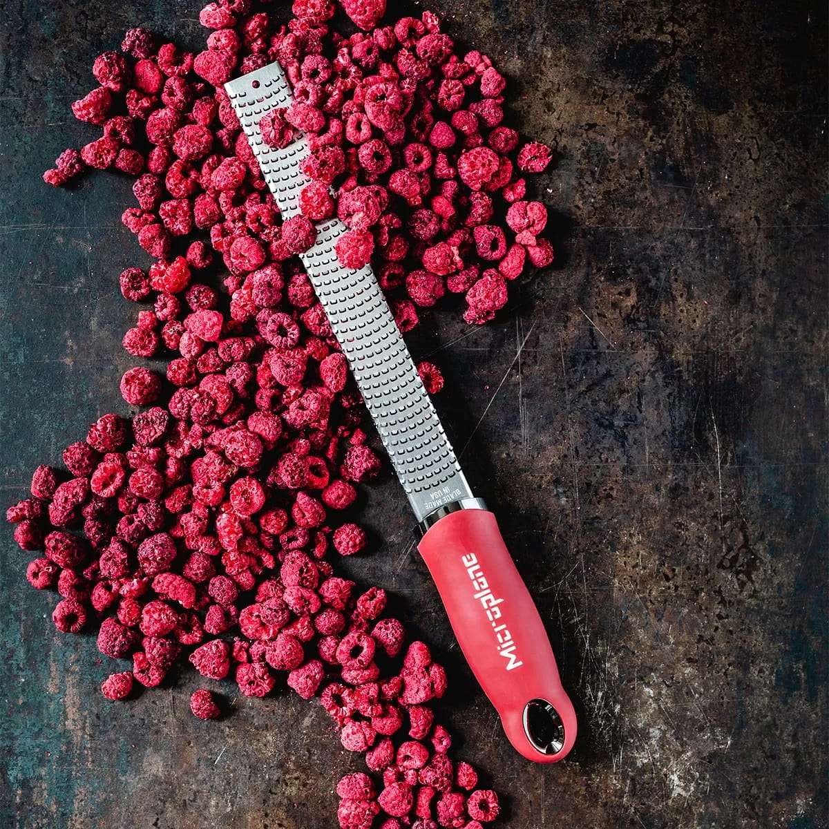 microplane-premium-classic-zesteur-fijn-pomegranate-red