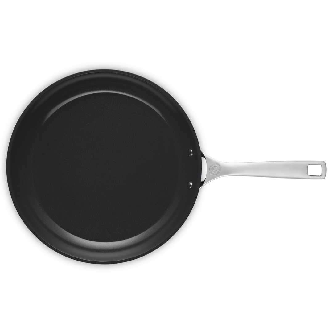 kookpunt-le-creuset-essential-non-stick-ceramic-koekenpan,-30cm_004