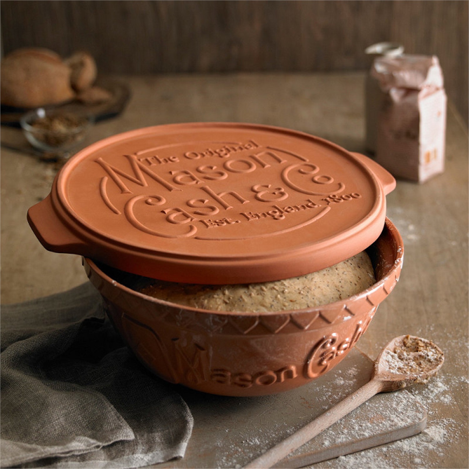 mason-cash-terracotta-broodvorm-met-deksel-29cm