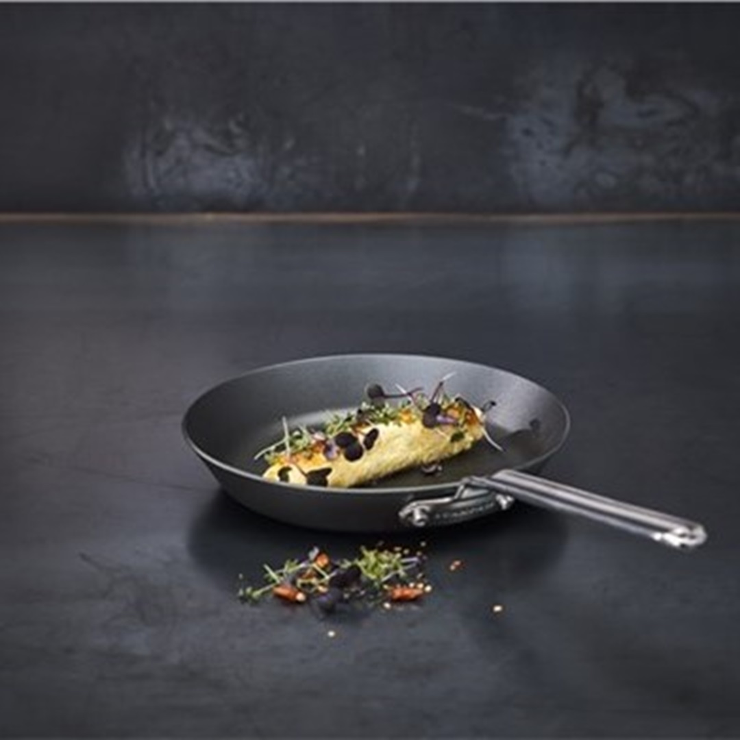 scanpan-black-iron-koekenpan-22cm