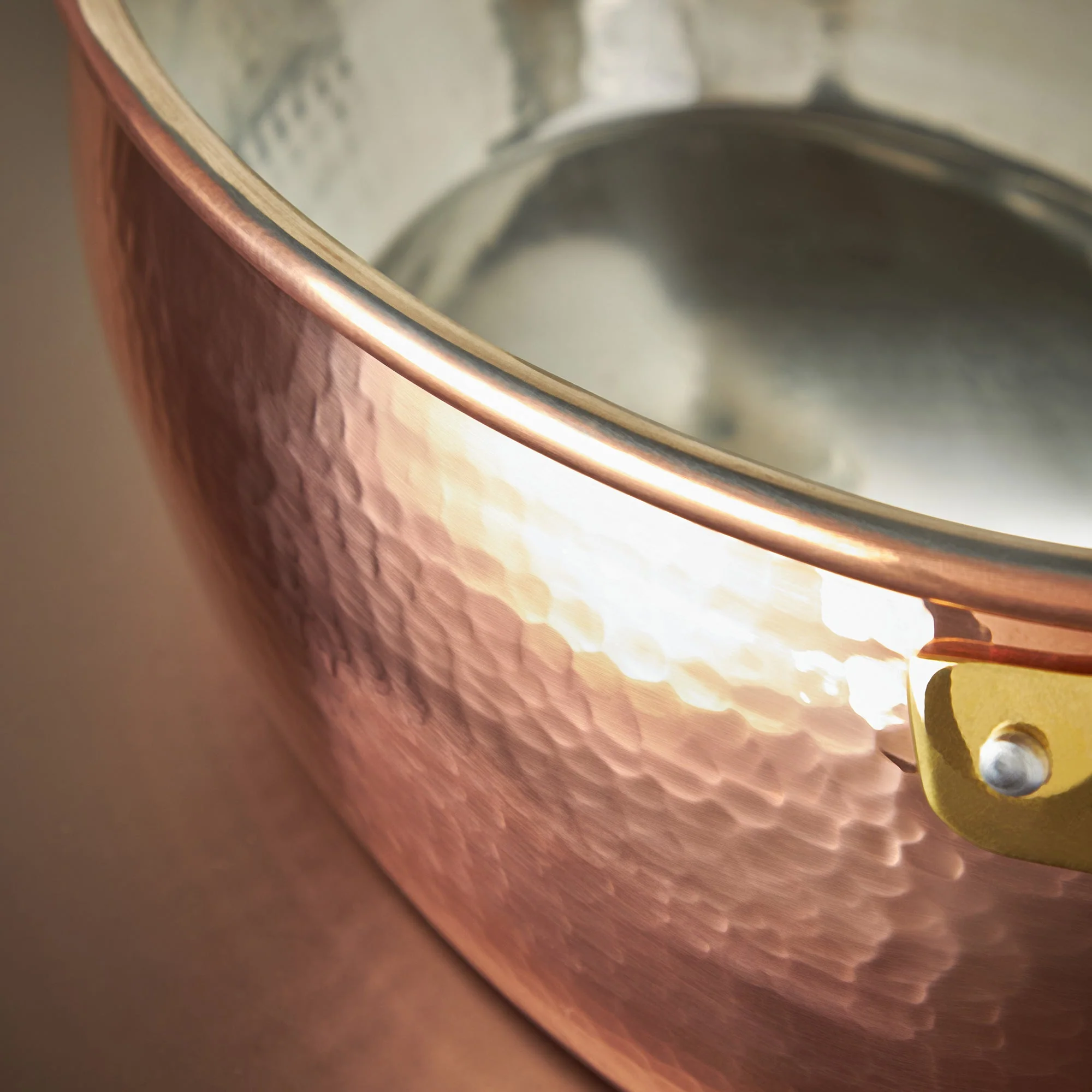 ruffoni-disney-sauteerpan-met-deksel-minnie-mouse-26cm-limited-edition_9webp