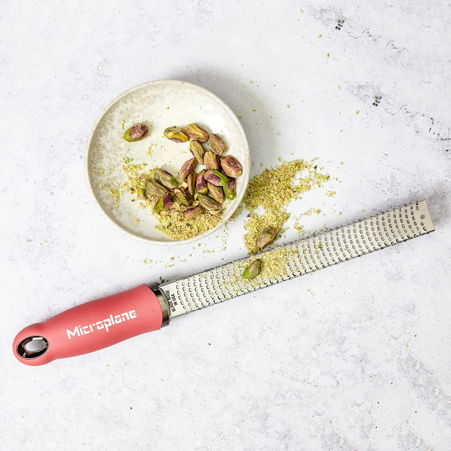 microplane-premium-classic-zesteur-fijn-lipstick-roze_1webp