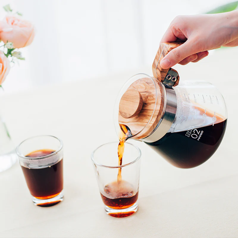 hario-v60-coffee-server-glas-olijfhout-0-45l2.jpg