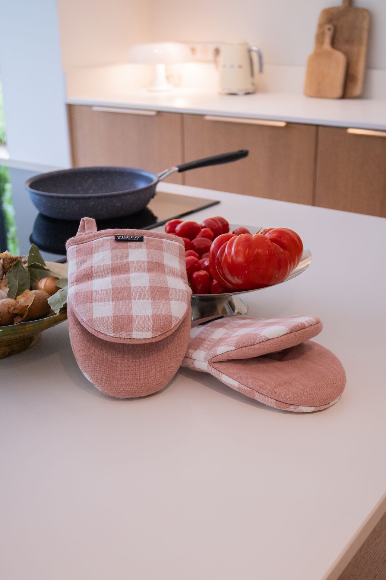 tiseco-gripper-ovenwant-gingham-2-stuks-pink3.jpg
