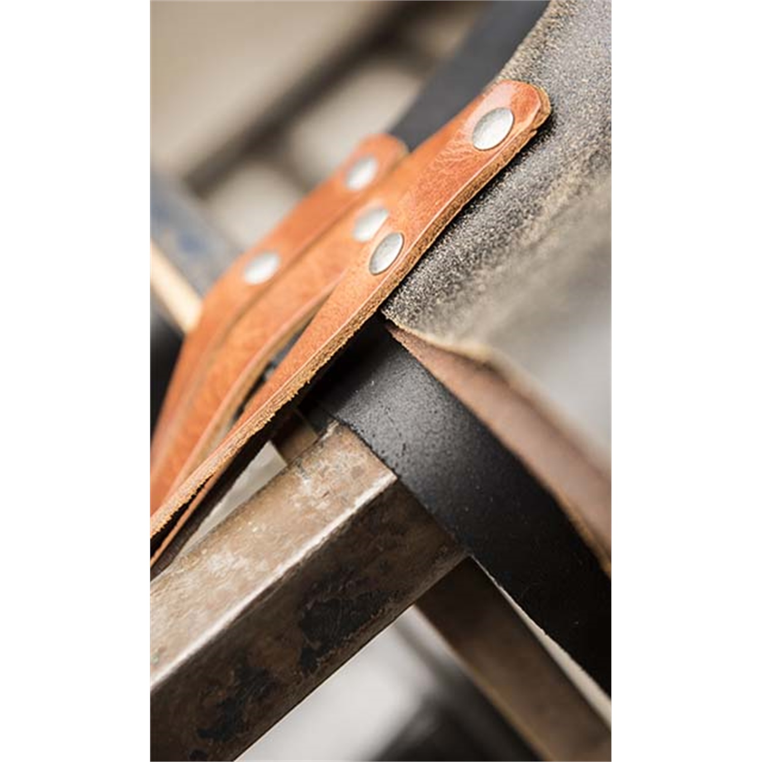 klem-leren-schort-zwart