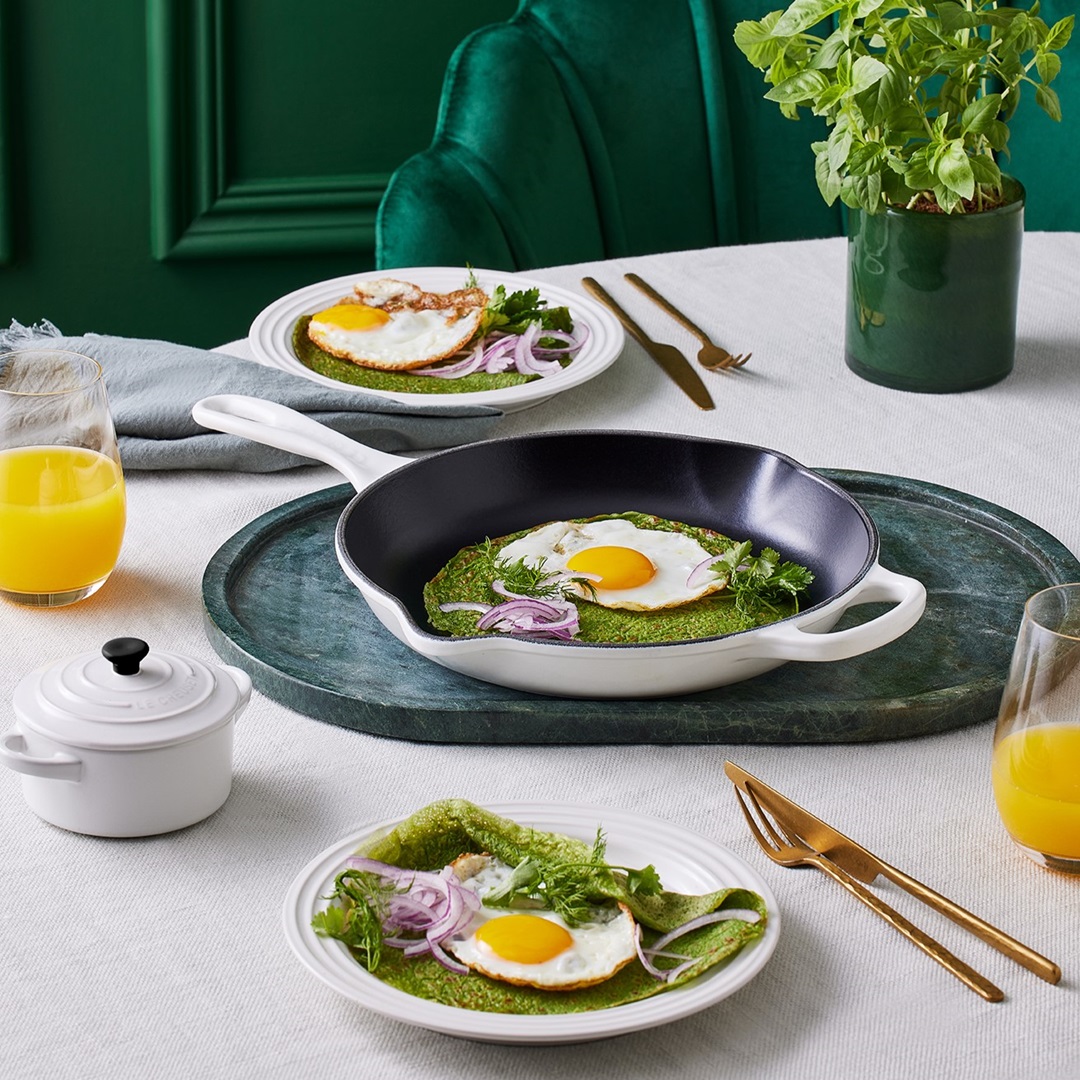 le-creuset-signature-skillet-hoog-26cm-white