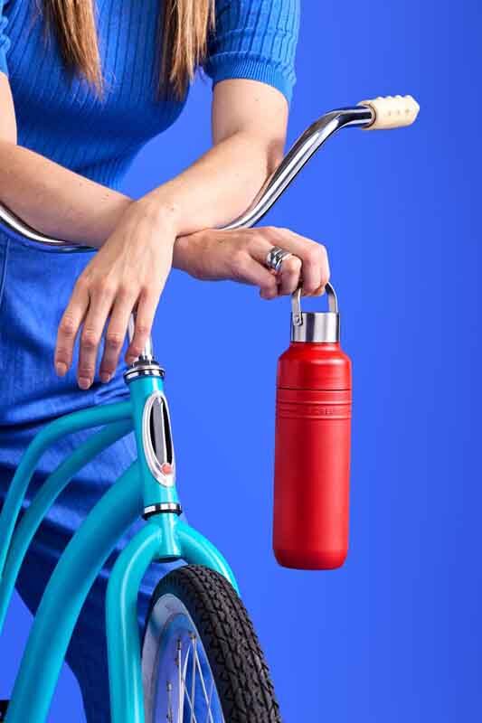 le-creuset-on-the-go-drinkfles,-0,5l-kersenrood5