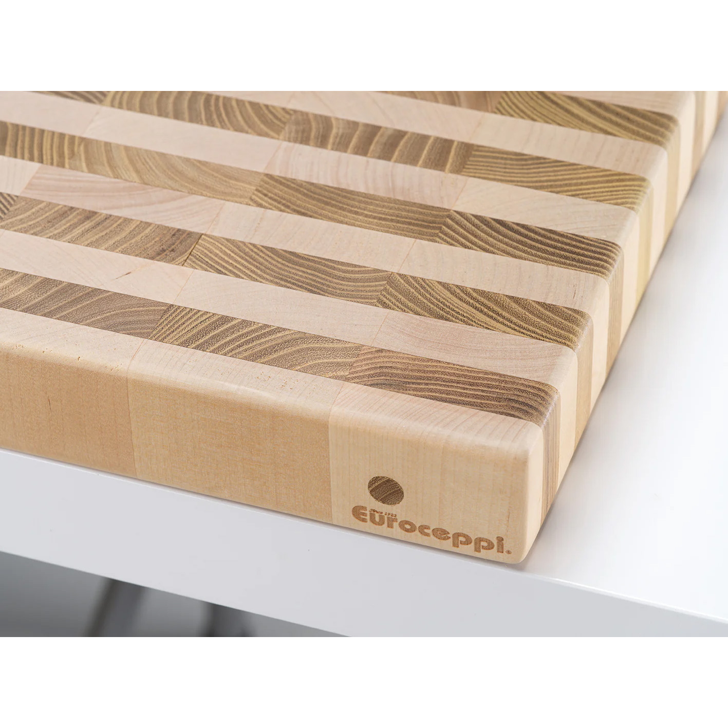 euroceppi-tweekleurige-snijplank-kopshout-tcb.jpg