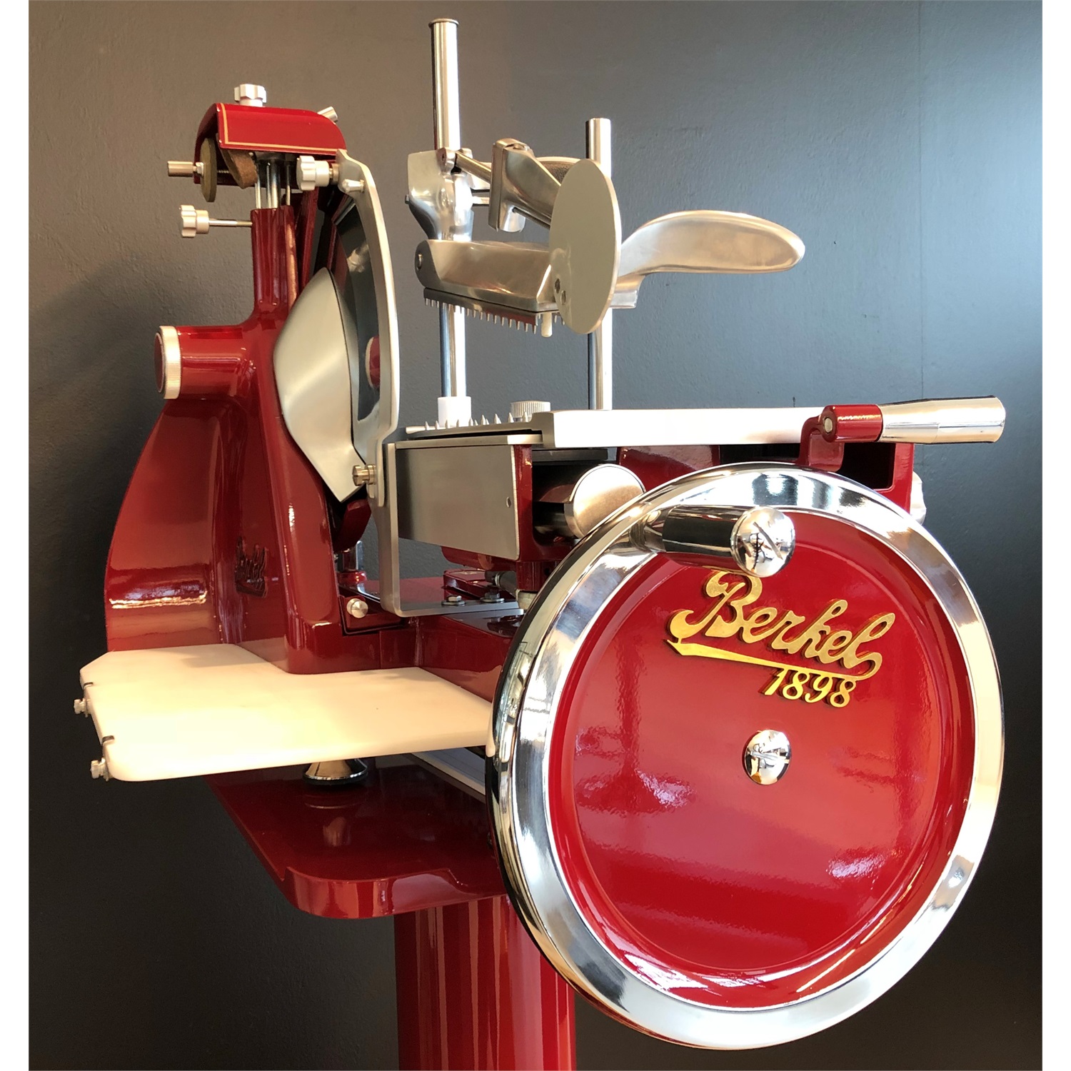 berkel-volano-b2-full-flywheel-snijmachine-met-onderstel-rood