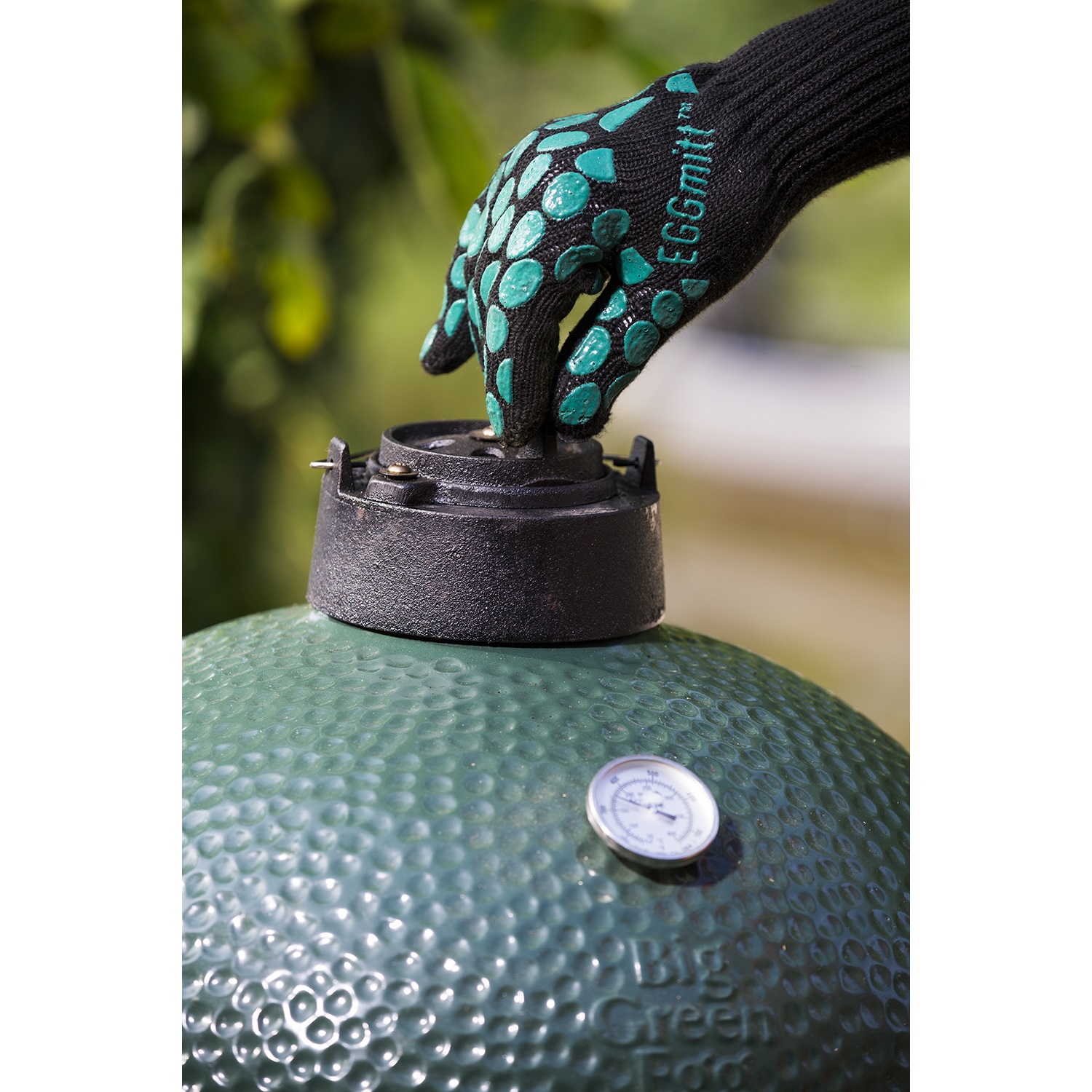big-green-egg-small-houtskoolbarbecue-met-nest-en-hoes