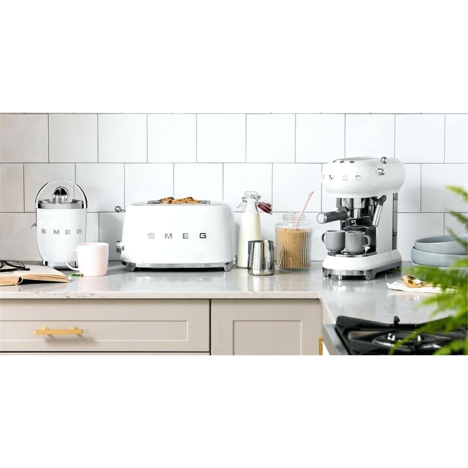 smeg-broodrooster-2x4-tsf02wheu-wit