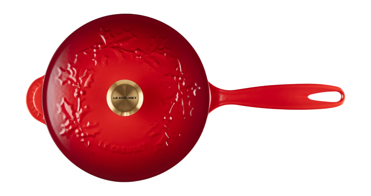le-creuset-holly-collection-steelpan-met-deksel-21cm-kersenrood3.jpg