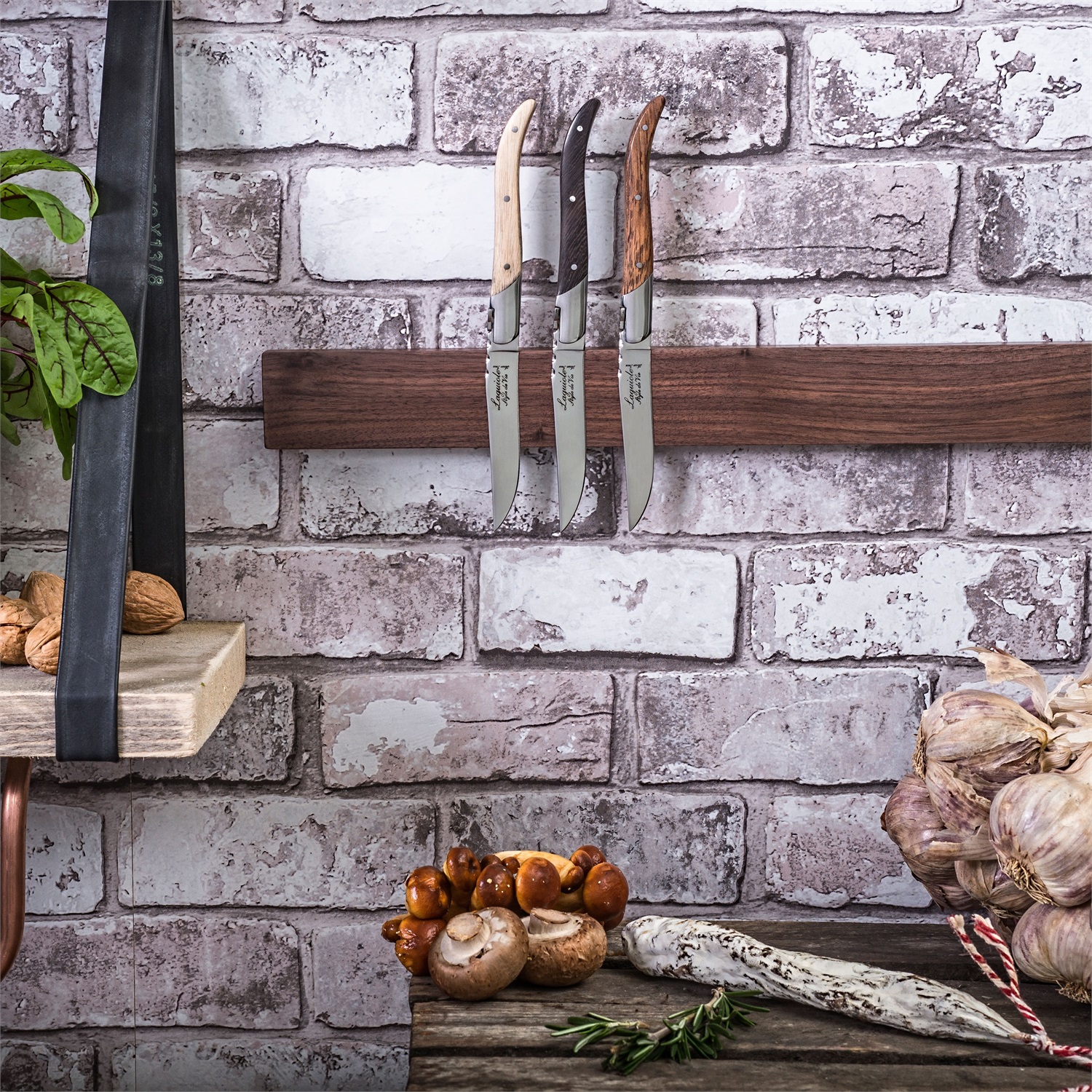 style-de-vie-messenmagneet-50cm-walnoothout