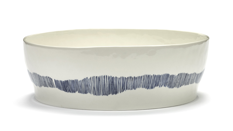 serax feast ottolenghi saladeschaal b8921015b 285cm white swirlblue stripes