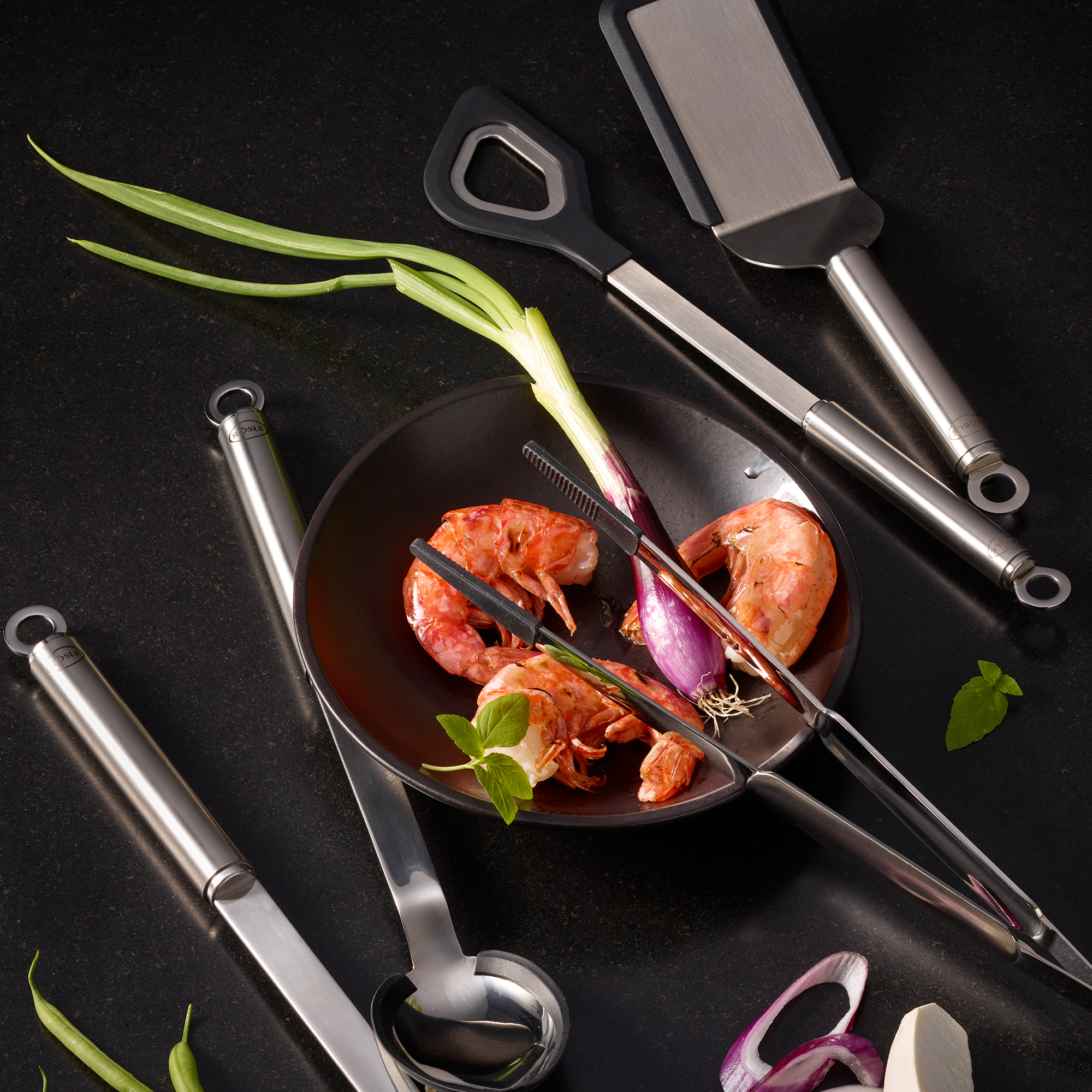 rosle-silicone-series-roerlepel-met-gat-32cm