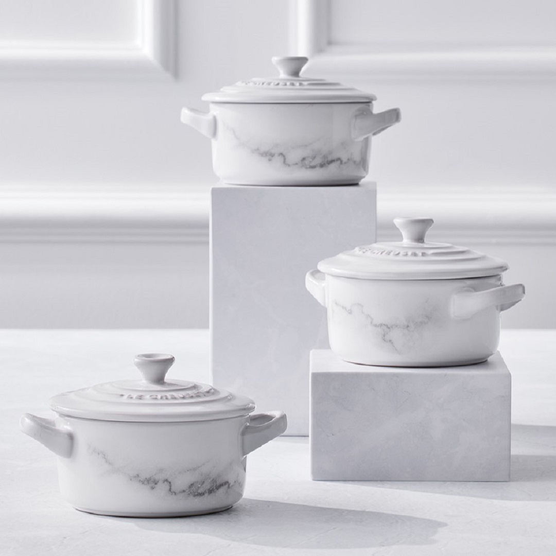 le-creuset-mini-cocotte-met-deksel-10cm-marble