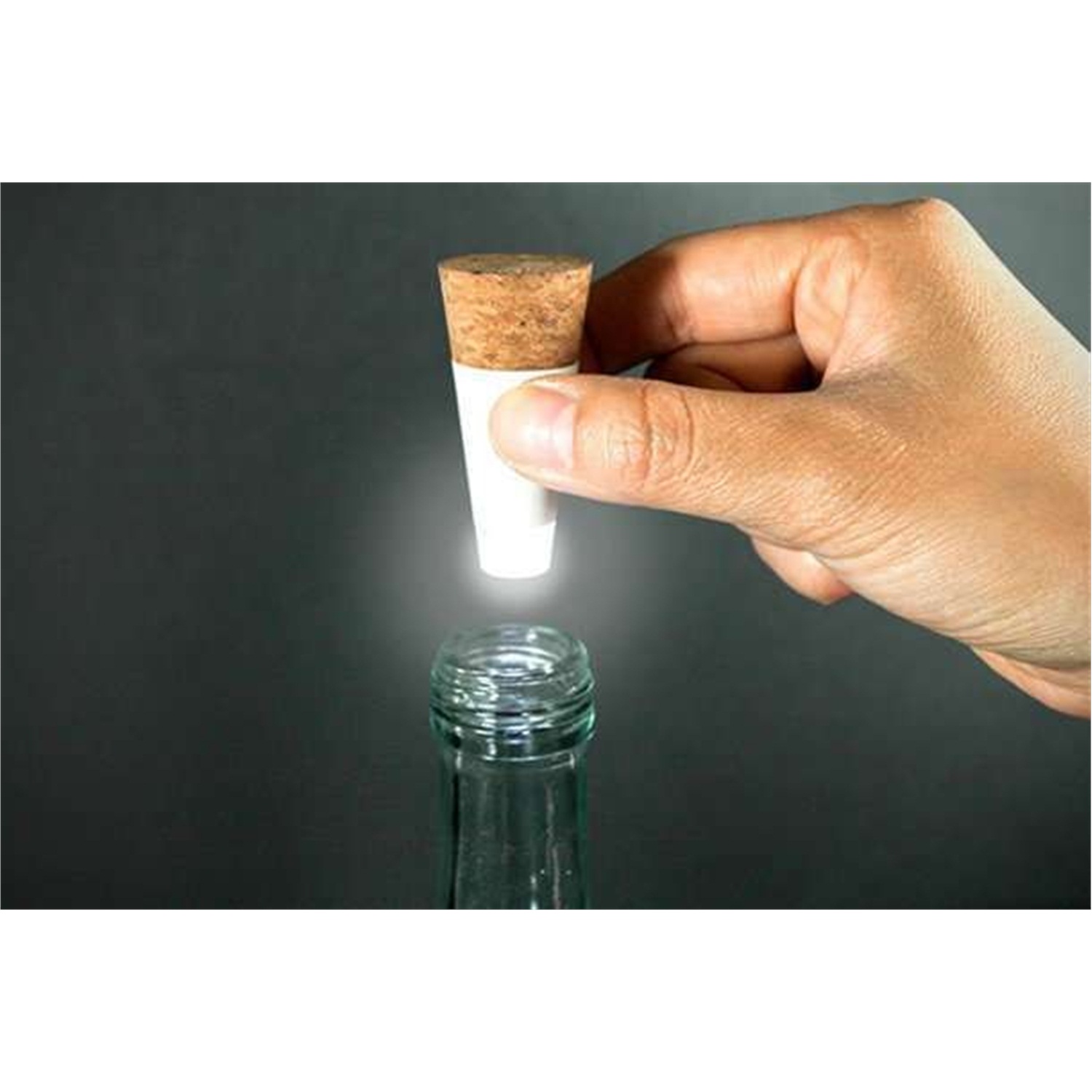 suck-uk-bottle-light-fleslamp