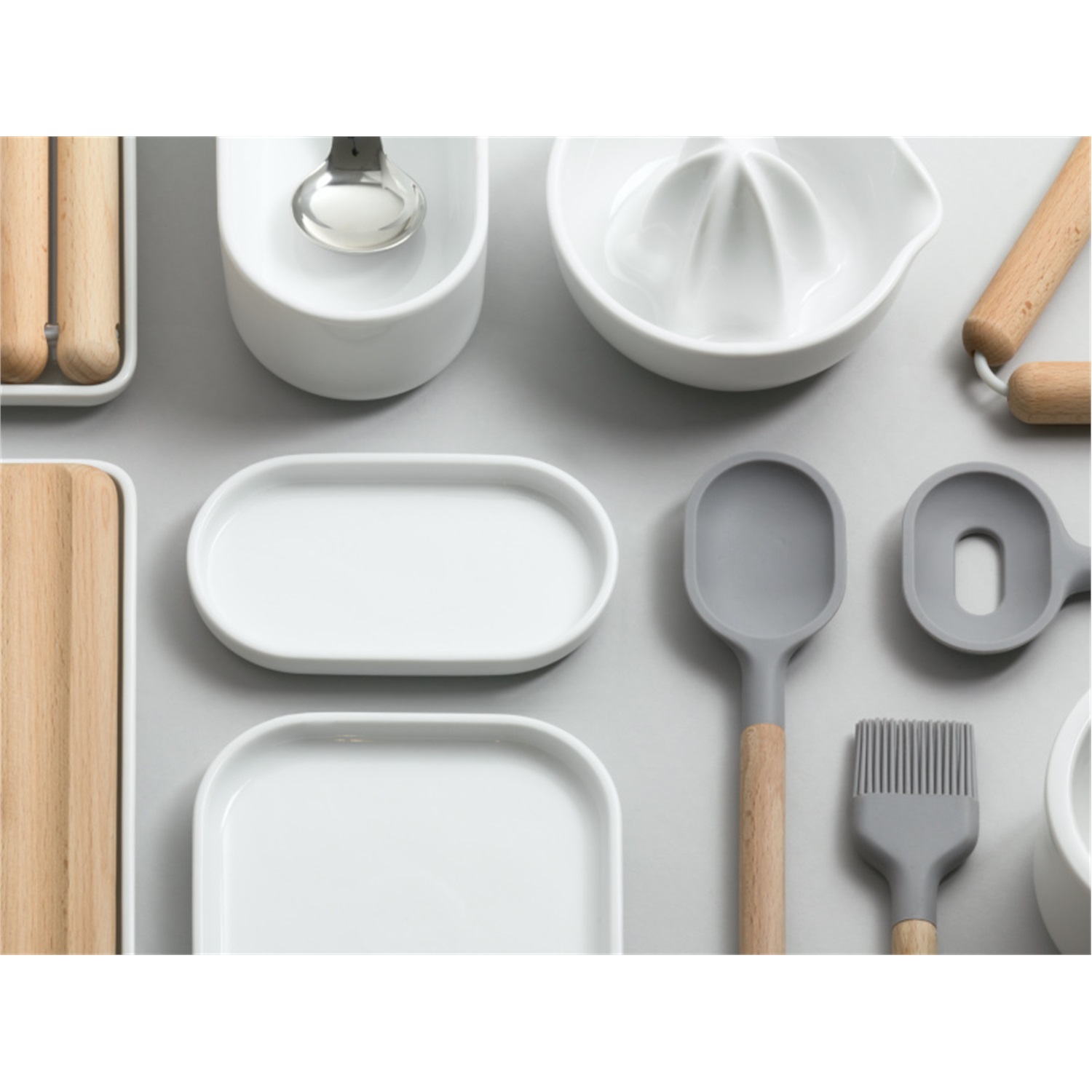 thomas-kitchen-beslaglepel-grijs