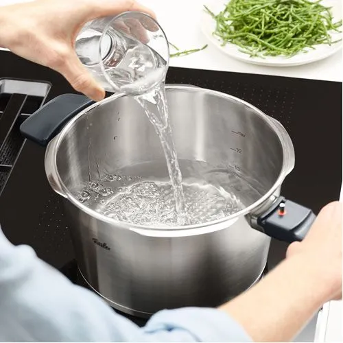 fissler-vitavit-premium-snelkookset-met-rvs-deksel-4l-8l_2webp