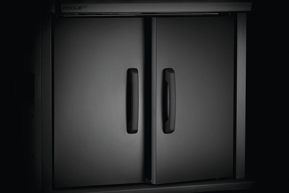 napoleon-rogue-se-525-gasbarbecue-met-gietijzeren-roosters-zwart