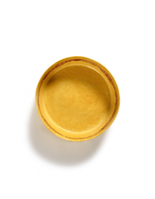 serax-feast-ottolenghi-saladeschaal-b8921015c-285cm-sunny-yellow-swirlred-stripes