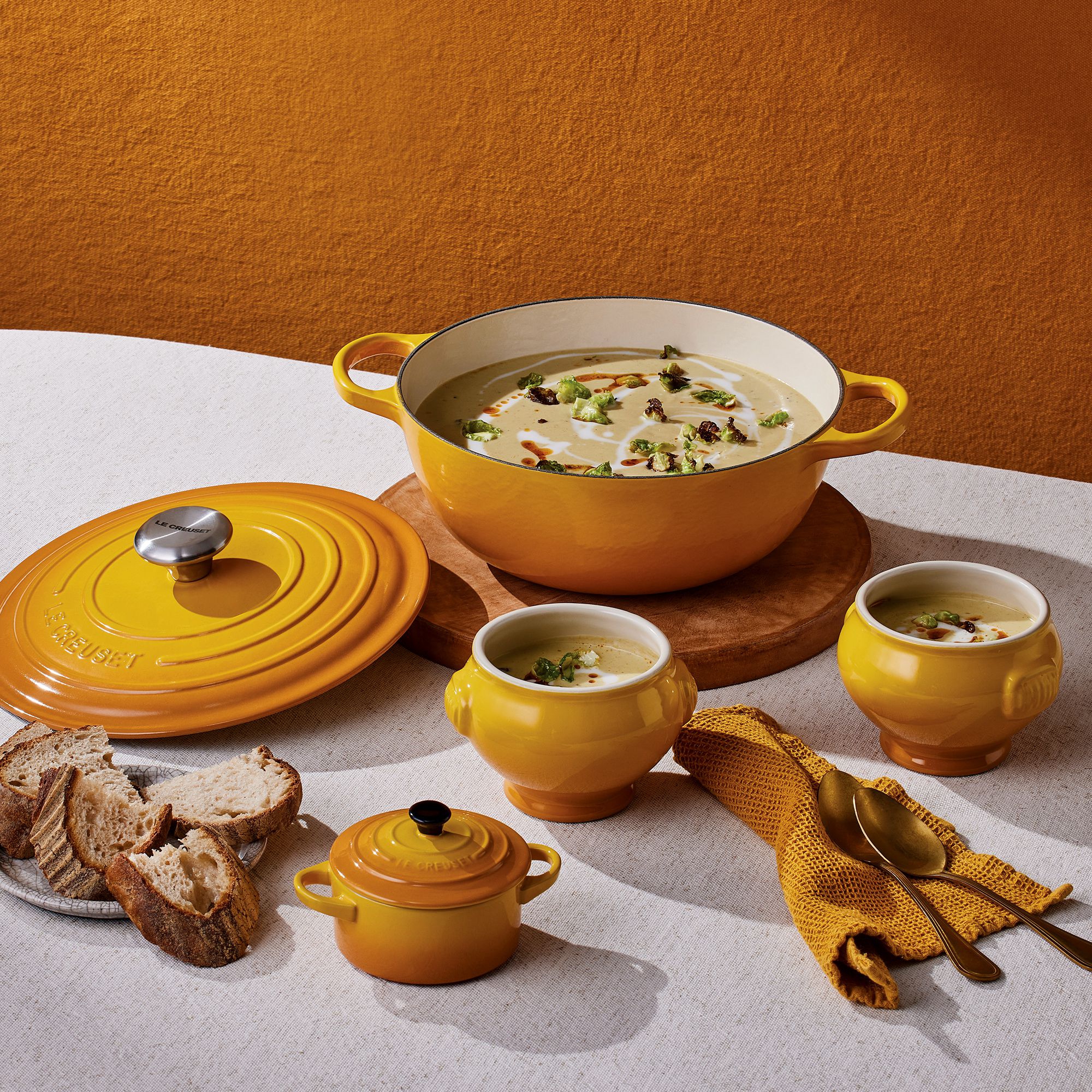 le-creuset-signature-marmite-braadpan-28cm-nectar_5jpeg