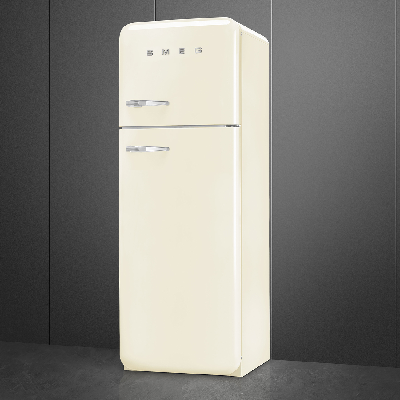 smeg-jaren-50-koel-vriescombinatie-koelkast-fab30rcr6-creme-rechtsdraaiend-785176304.jpg