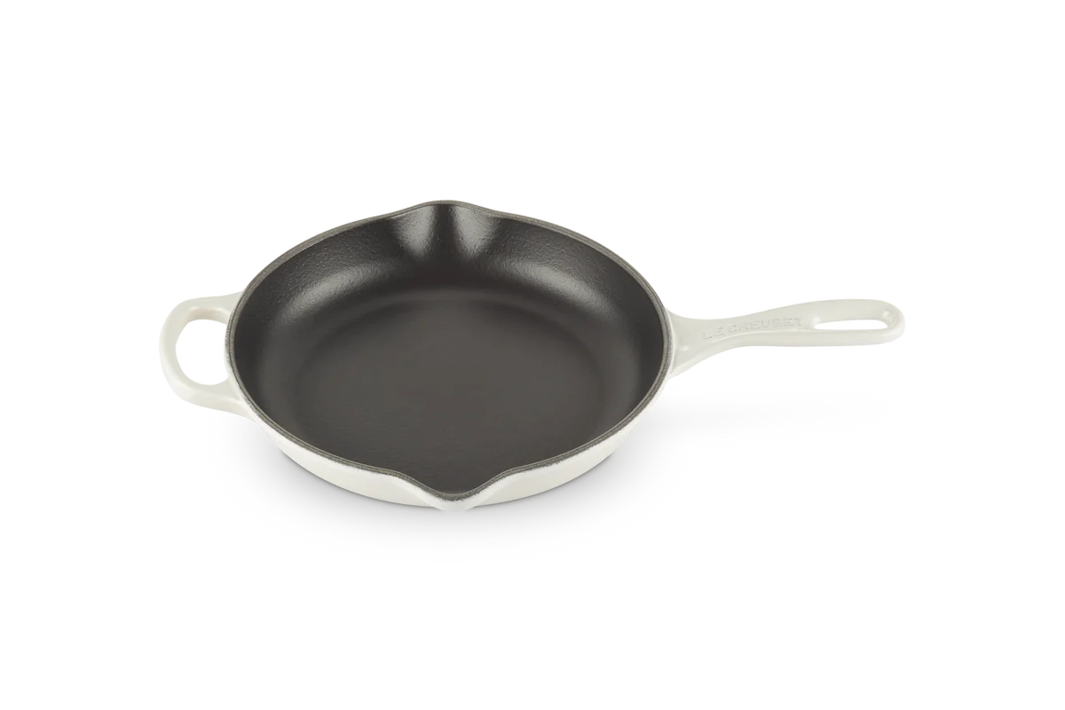 le-creuset-signature-skillet-30cm-meringue.jpg