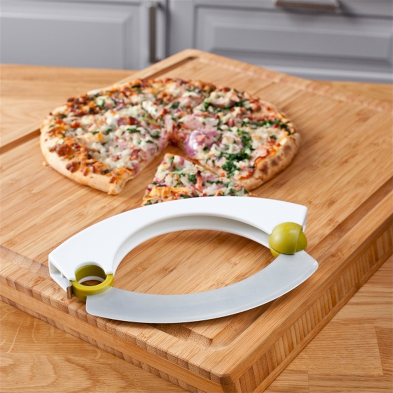 vacuvin-mezzaluna-pizzasnijder-zwart