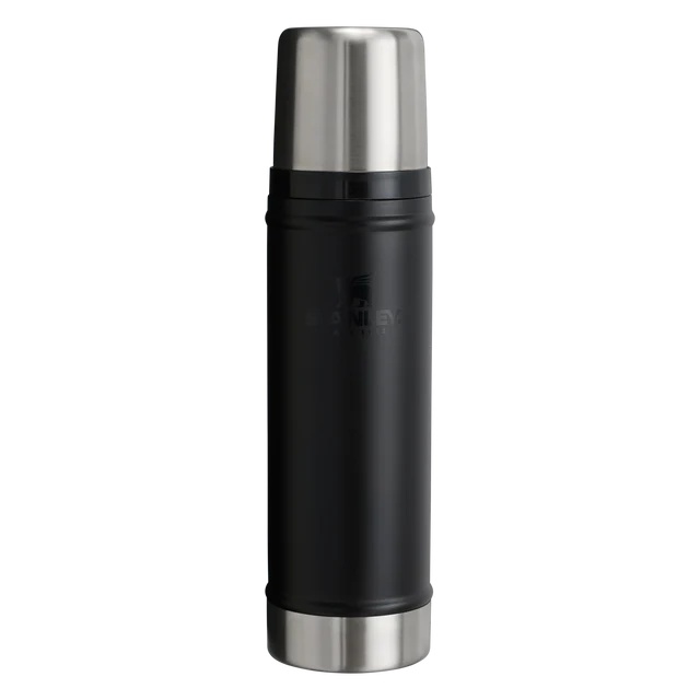 stanley-classic-legendary-bottle-0-59l-black-2-0.jpg