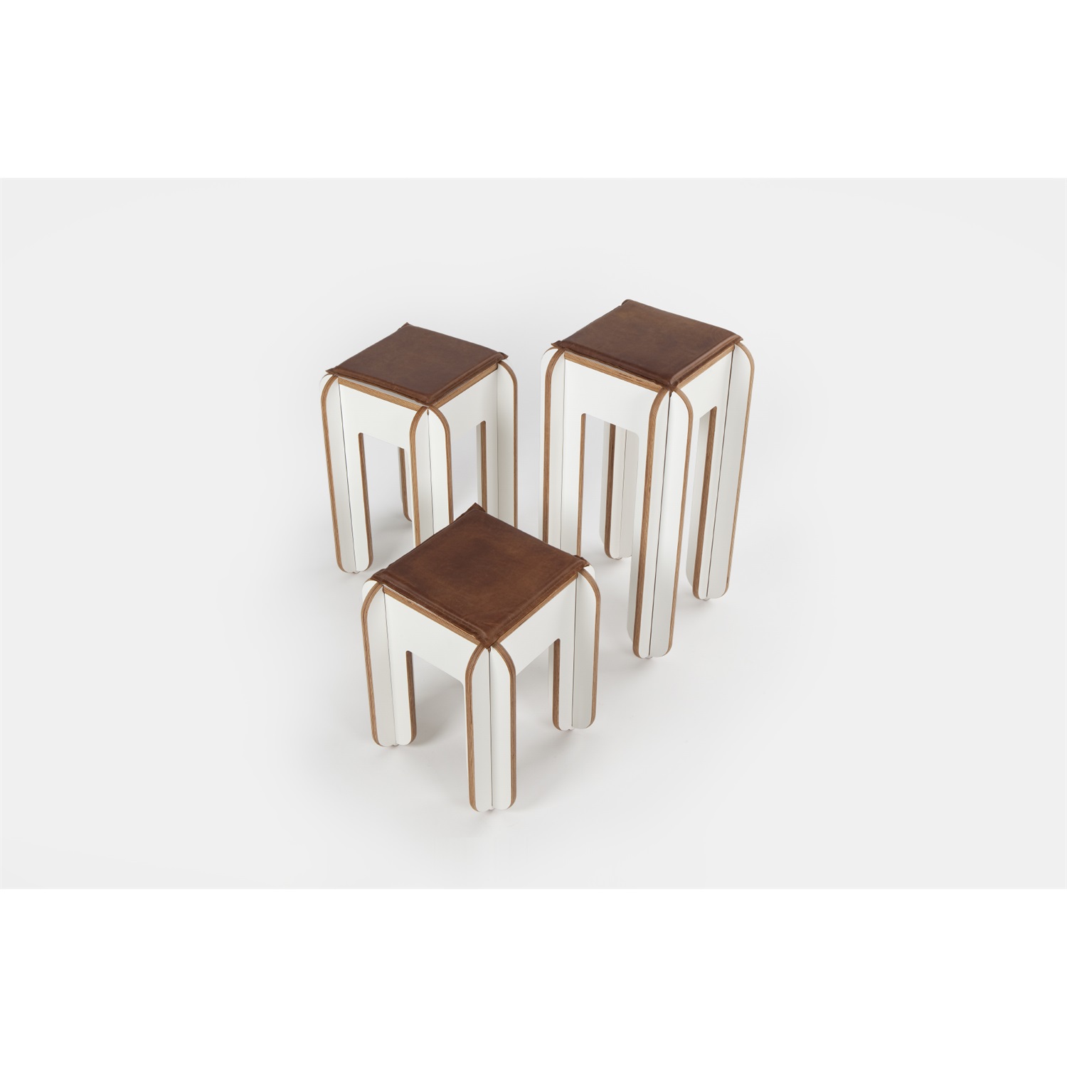 modubilo-kruk-met-leren-kussen-75cm