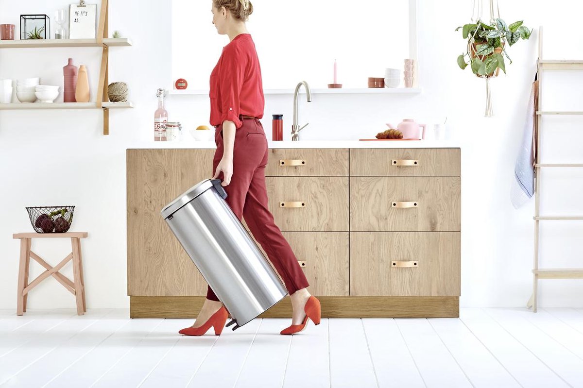brabantia-newicon-pedaalemmer,-30l-matt-steel6