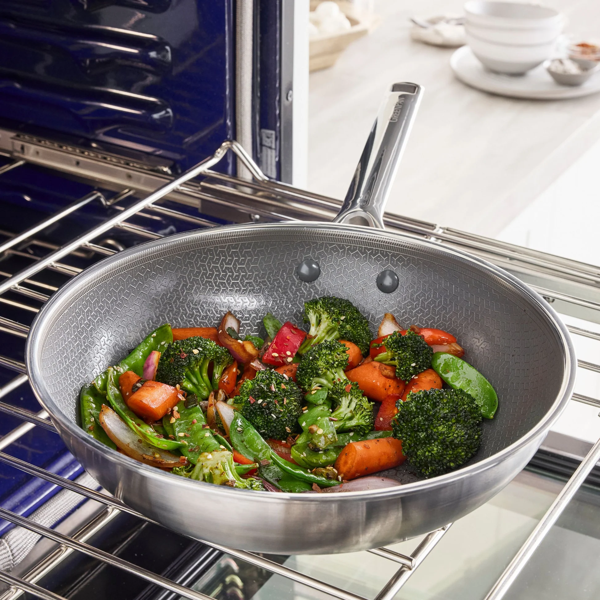 greenpan-apex-wok-28cm7.jpg