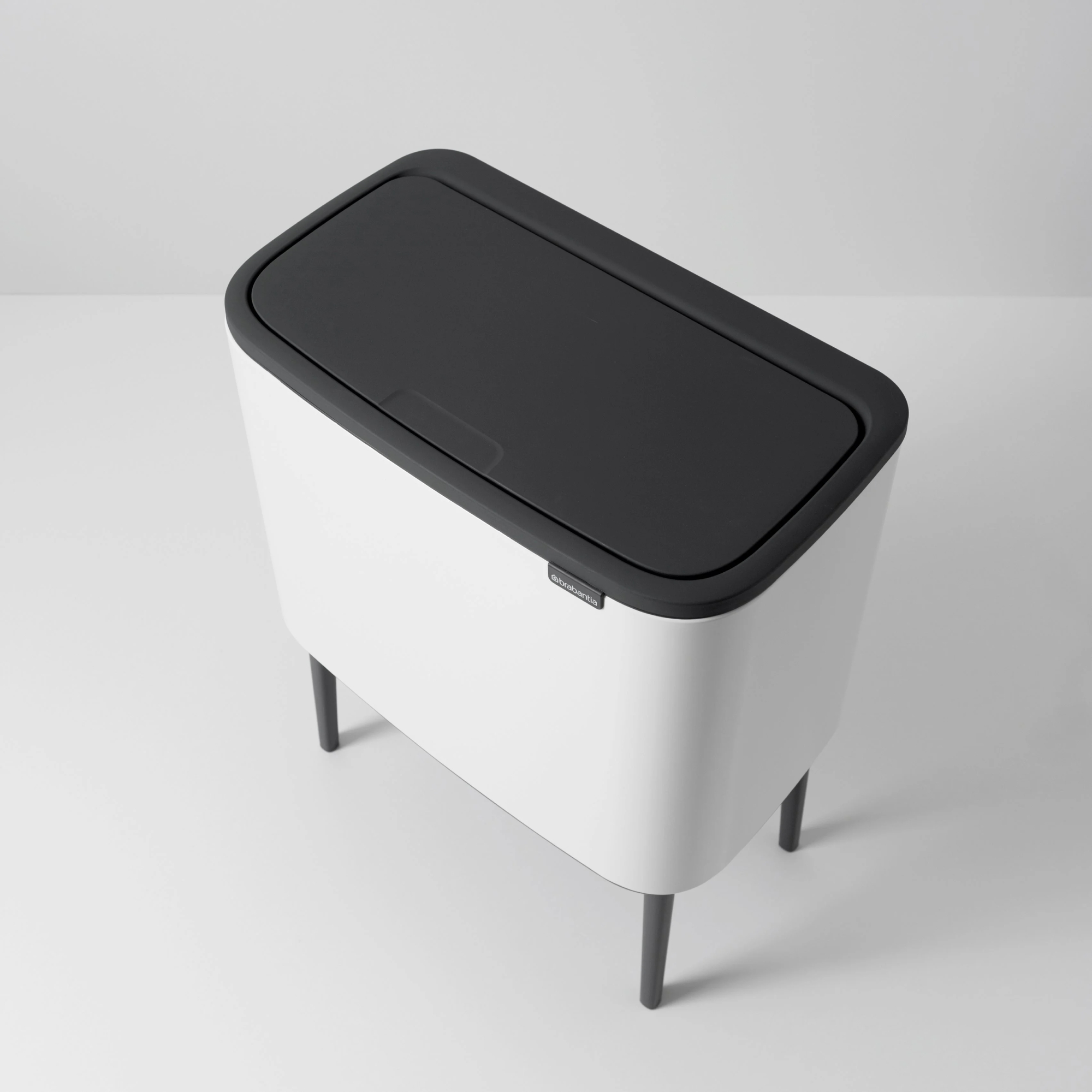 brabantia-bo-touch-bin-11-23l-wit_12