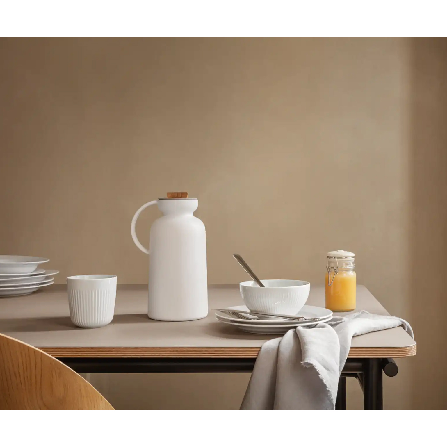 eva-solo-silhouette-thermoskan-1l-wit