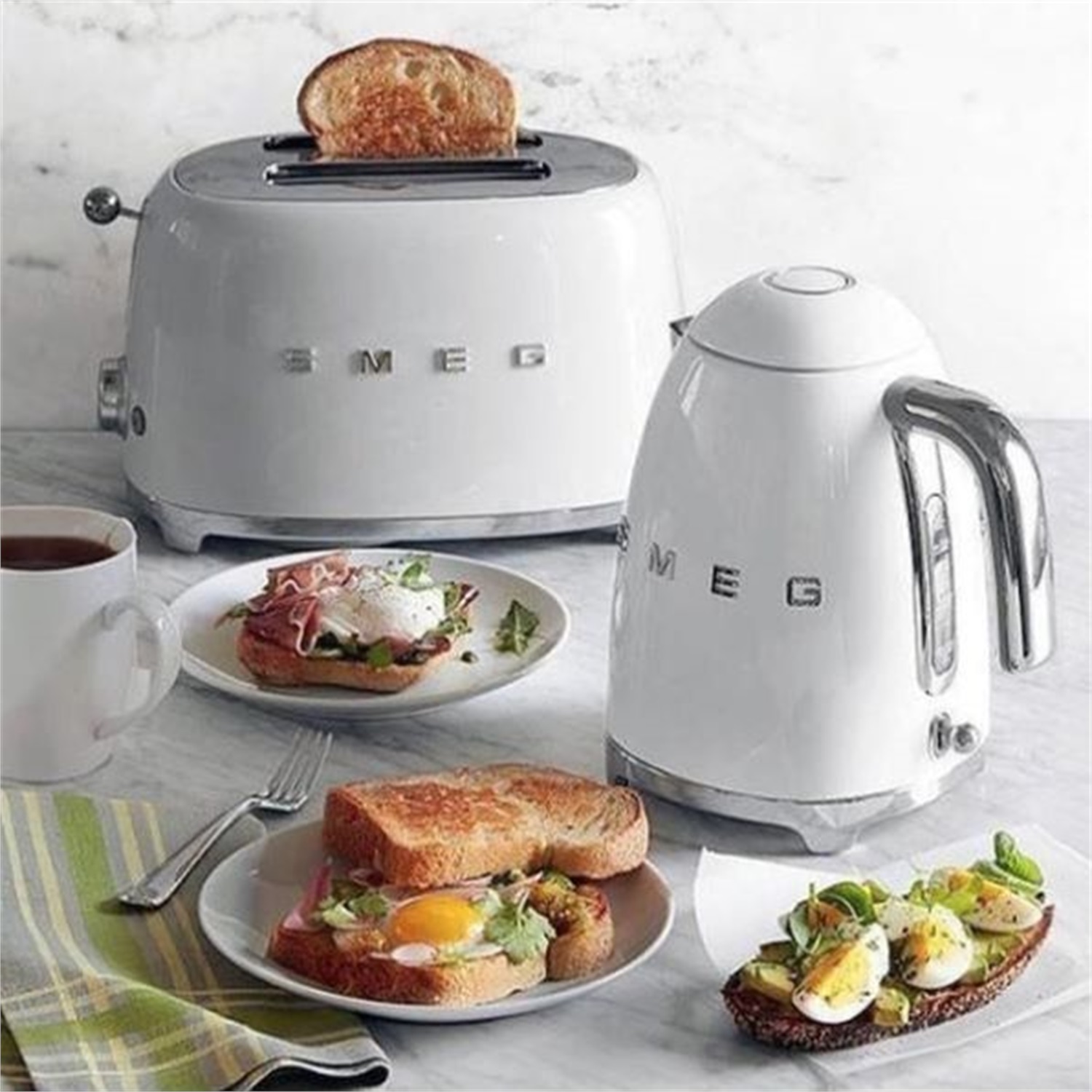 smeg-broodrooster-2x2-tsf01wheu-wit