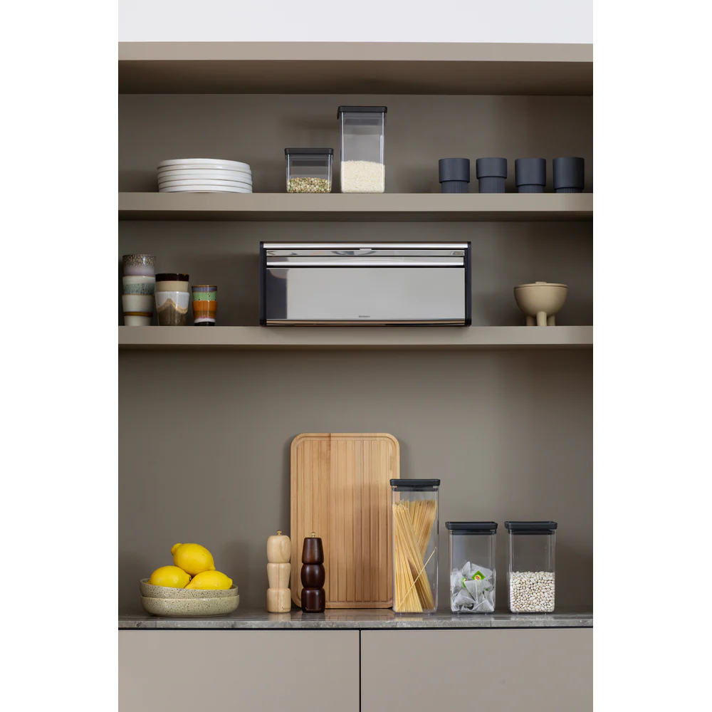 brabantia-broodtrommel-met-klepdeksel-46-5cm-brilliant-steel5.jpg