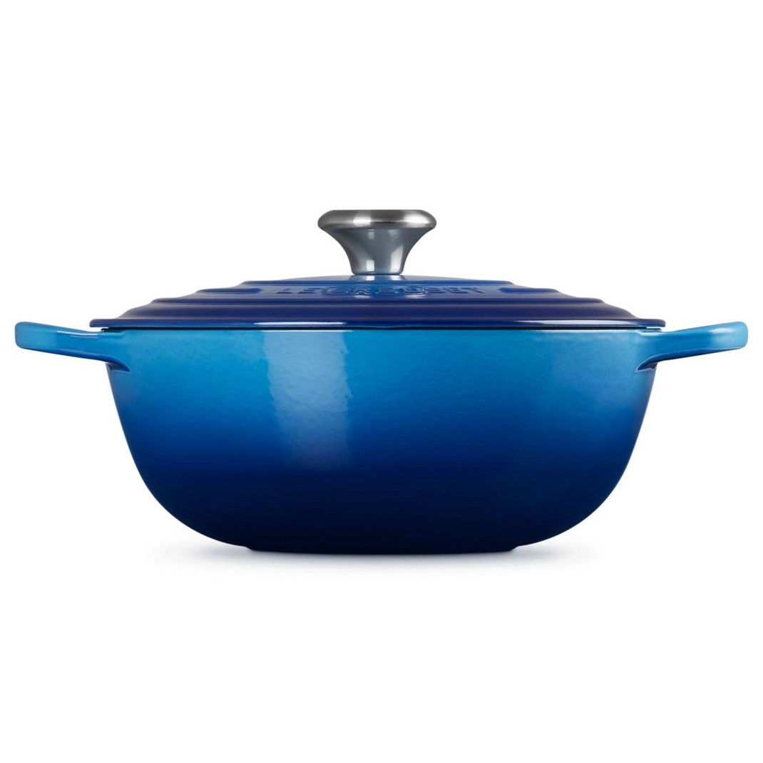 le-creuset-signature-marmite-braadpan-met-zwart-email-28cm-azure