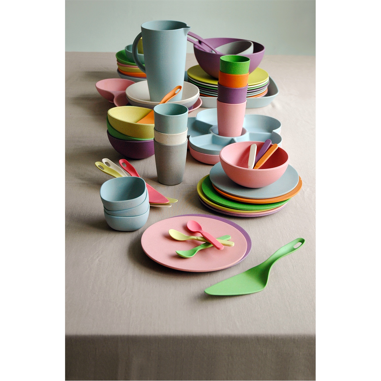 zuperzozial-small-bite-bord-205cm-stone-grey